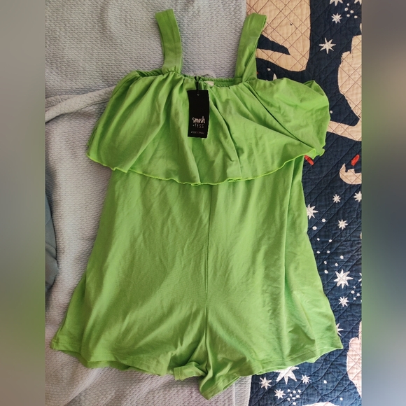 Smash & Tess Playful Shorty Romper in Smash Sage 💚 - Picture 4 of 10